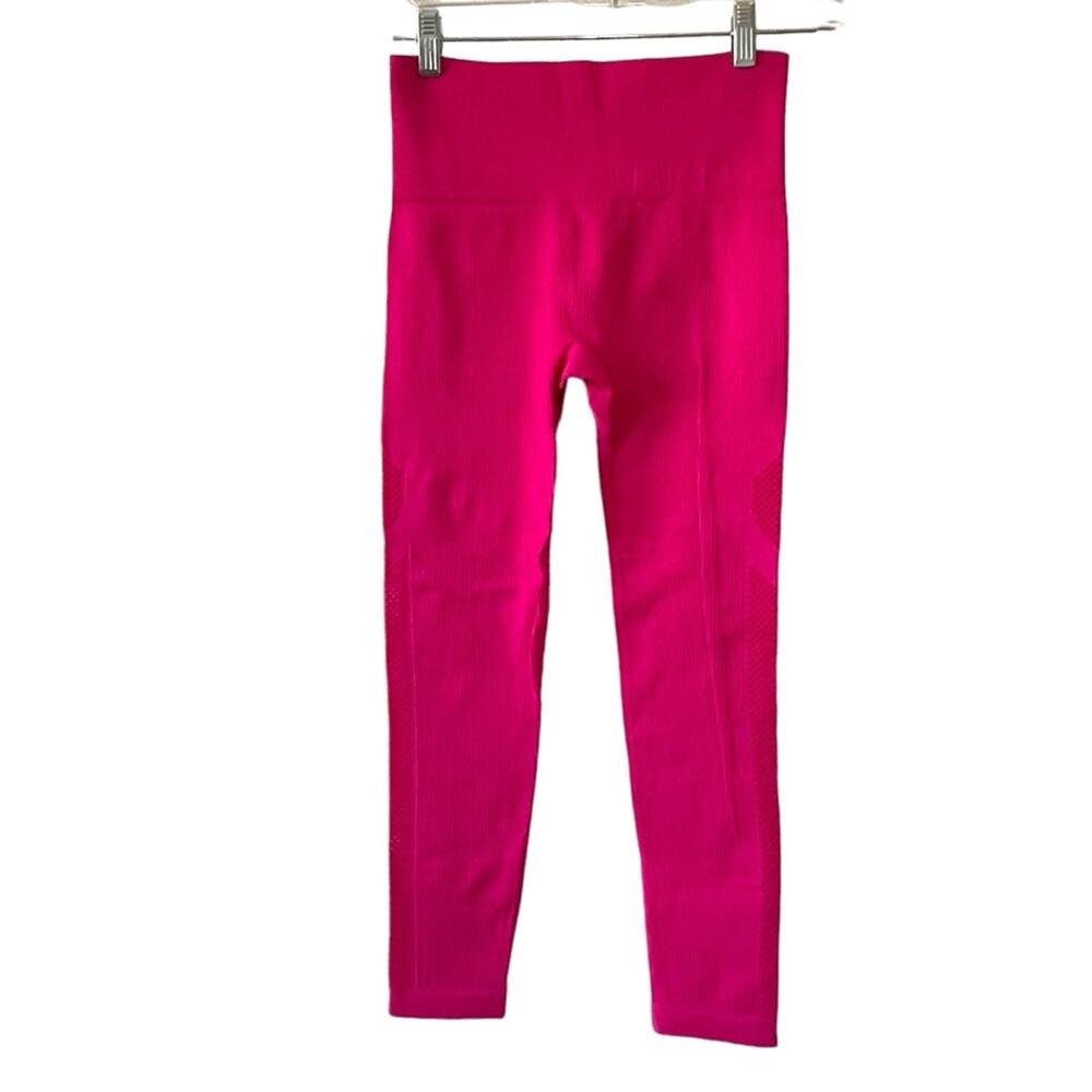 DKNY Pink Ribbed Compression Leggings Size XS